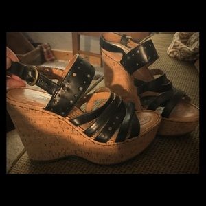 Born wedge sandals- black